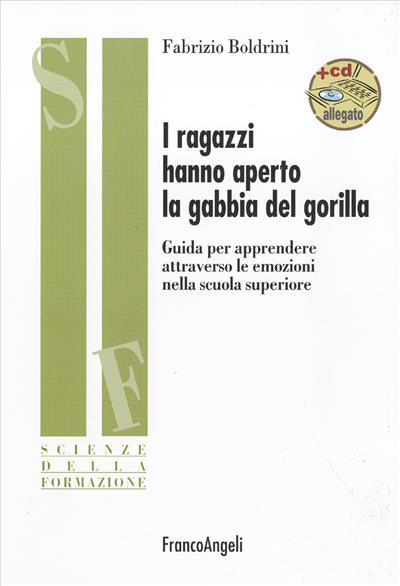 I ragazzi hanno aperto la gabbia del gorilla