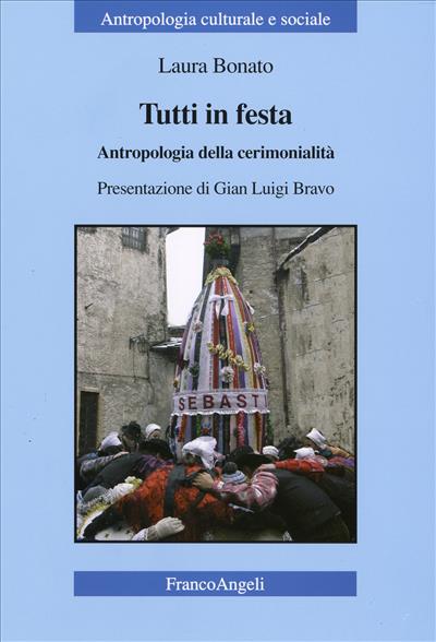 Tutti in festa.